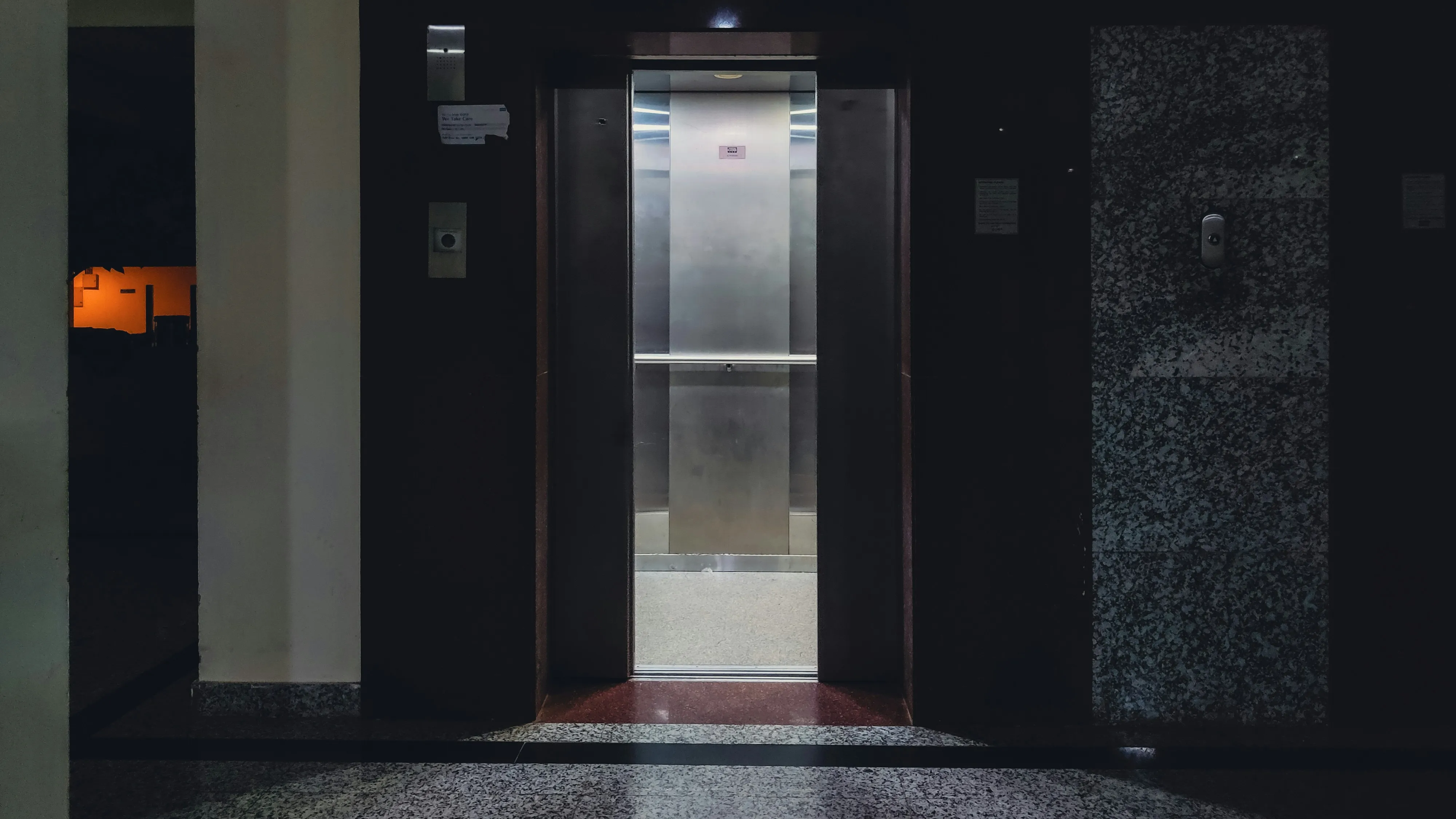 Avaliação de elevadores para condomínio